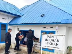 Akibat Banjir, Brimob Salurkan Bantuan Sosial Kepada Panti Asuhan Hikmah