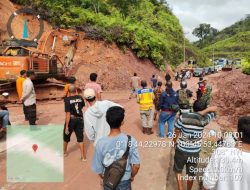 Lintas Riau-Sumbar Dilakukan Buka Tutup Akibat Longsor 