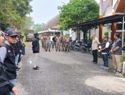 Satpol PP Kampar Digandeng Bawaslu Kampar Siaga Masa Tenang Pemilu 2024 dan Penertiban APK