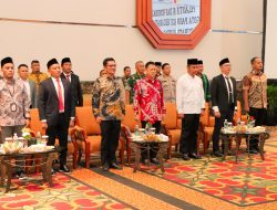 Lantik 62 Anggota Panwascam Terpilih, Syawir Tekankan Sinergitas dan Jaga Kekompakan