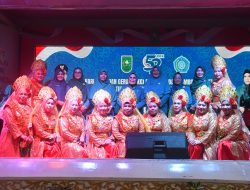 TP PKK Kabupten Kampar Raih Peringkat Pertama Lomba Penyuluhan 10 Program Pokok PKK pada Puncak Hari Kesatuan Gerak (HKG) PKK