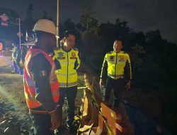 Amblas, Jalan Lintas Sumbar-Riau Tepatnya di Desa Tanjung Alai Buka Tutup