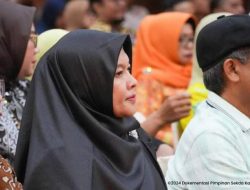 Pj Ketua TP-PKK Hadiri Acara Riau Berkain 2024 Dengan Tema Melenggang Dalam Menyambut Hari Batik Nasional