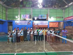 Ketua Panwascam Koto Kampar Hulu Dukung Turnamen Badminton PWI dan PBSI Kampar Cup 1 di Desa Tanjung