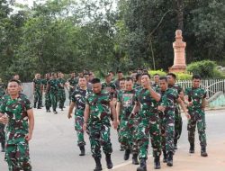 Personel Kodim 0313/KPR  Laksanakan Olahraga Jalan Sehat Jaga Kebugaran Untuk Pengabdian
