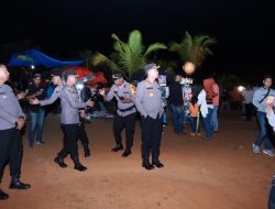 Polres Kampar Pastikan Keamanan Malam Tahun Baru di XIII Koto Kampar, Kapolres Pimpin Patroli dan Berikan Himbauan