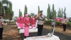 Hari Bhayangkara Ke-80, Kapolres Kampar Pimpin Ziarah dan Tabur Bunga Di Makam Pahlawan, Hormati Jasa Perwira Pertahanan Negara