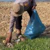 Sambut Hari Bhayangkara ke-80, Polda Riau Turun ke Sungai Subayang Bersihkan Sampah Bersama Warga